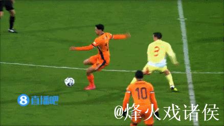 哈托染红梅里诺压哨扳平 西班牙2-2荷兰五连胜被终结