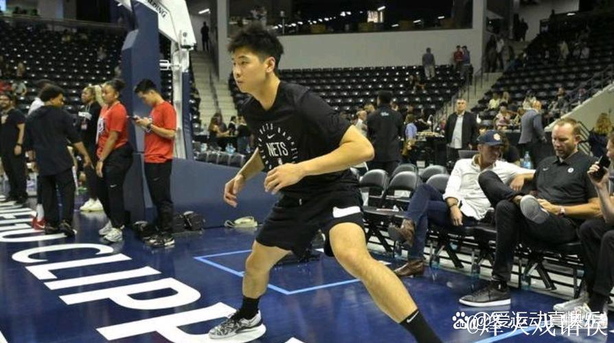 麦凯恩砍下30分助76人击败篮网，崔永熙发展联盟贡献3分